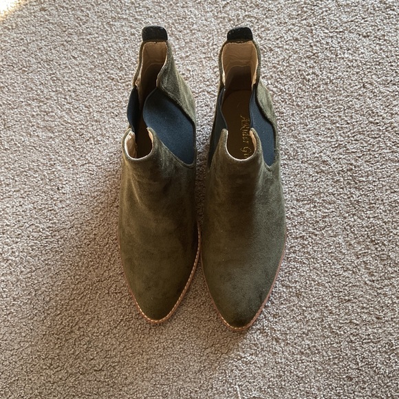 Olive ankle boots - Picture 3 of 5